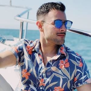 Meet your Posher, Alan